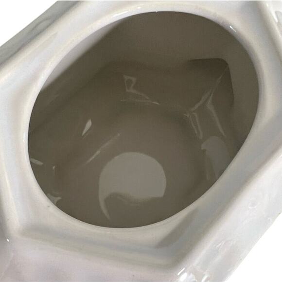 ˚₊‧꒰ა ☆ ໒꒱ ‧₊˚ Vintage Crownford  Violet Pattern Teapot Bright White Flowers - Picture 6 of 11